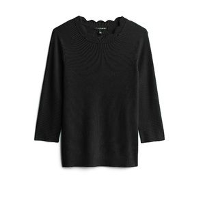 41 Hawthorn - Neecha scallop neckline knit top